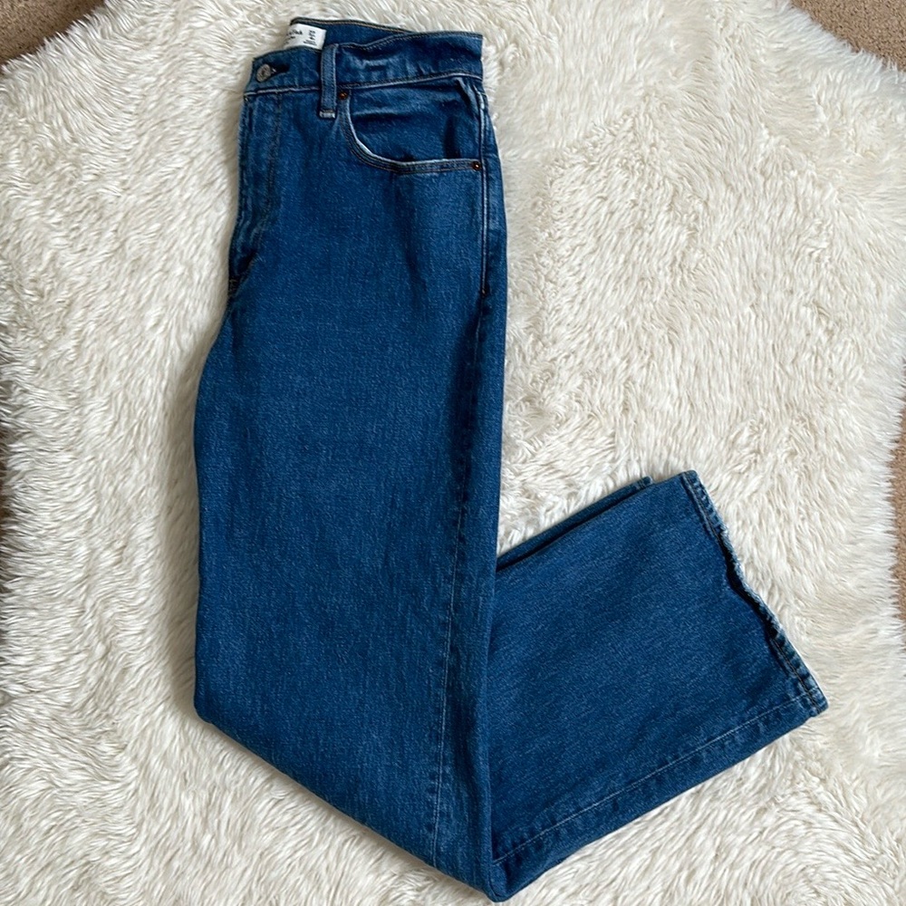 Abercrombie & Fitch The 90’s relaxed jean high rise size 27 short